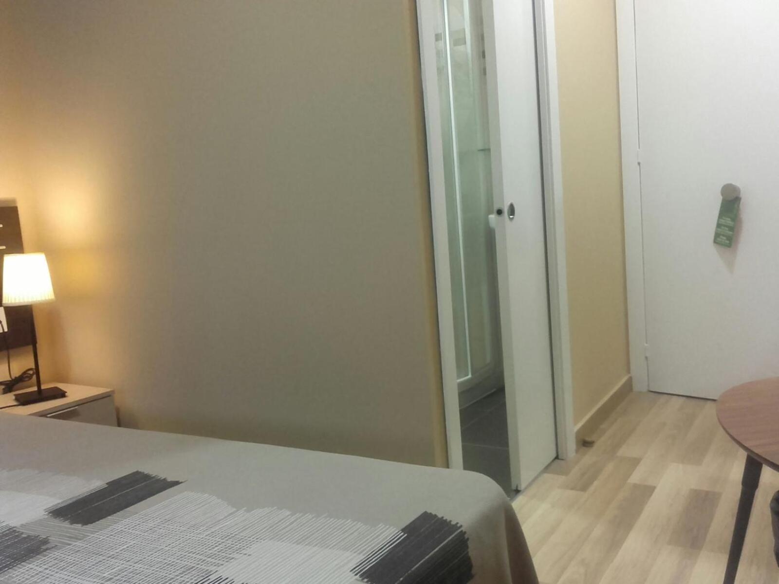 Pension Avenida Vilafranca del Penedes Room photo
